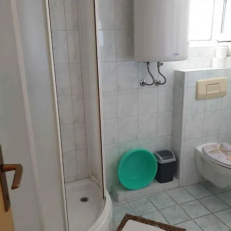 In 34905 Apartment *