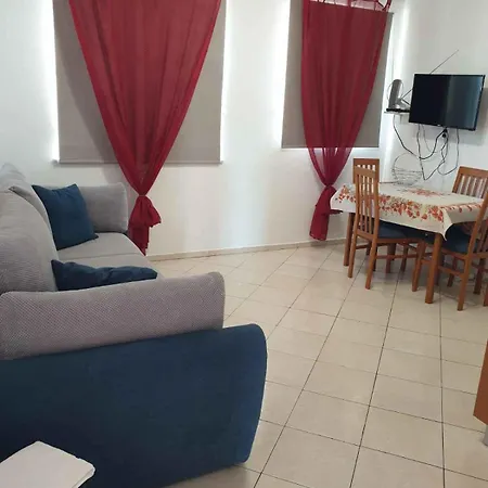 In 34905 Apartament *