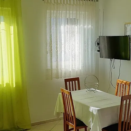 Apartment In 34905