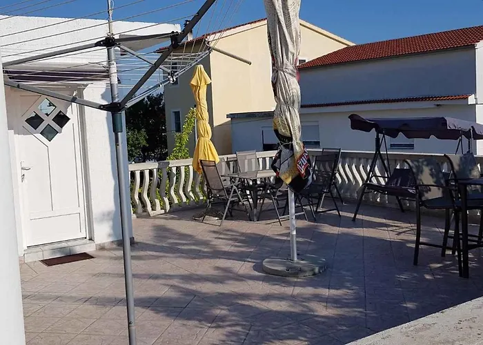 In 34905 * ピロヴァッツ