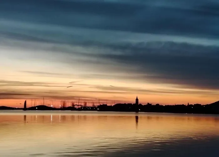 In 34905 アパート ピロヴァッツ